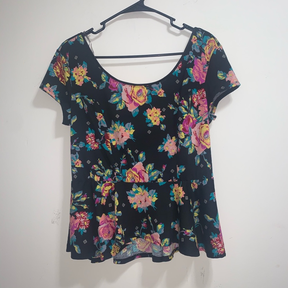 Floral top